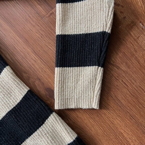 Worthington sweater.           #969 - Picture 2 of 5